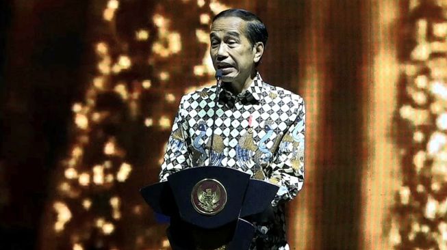 Beberkan Harga Batu Bara dan CPO Naik, Jokowi di Acara HUT HIPMI: Yang Senang Ada di Sini