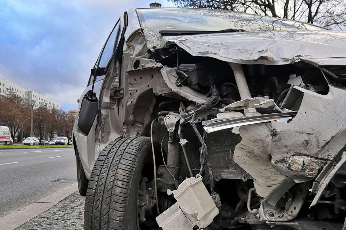 Kecelakaan Maut di Tol Jagorawi, Satu Orang Tewas Setelah Mobilnya Ditabrak Saat Kehabisan Bensin