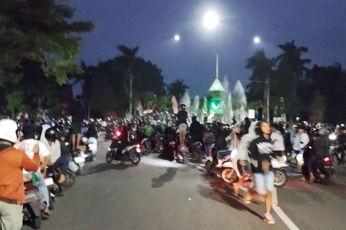 Kericuhan Pecah di Kediri: Markas Polres dan Gedung DPRD Jadi Sasaran Amuk Massa